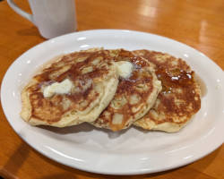 Apple Cinnamon Pancakes